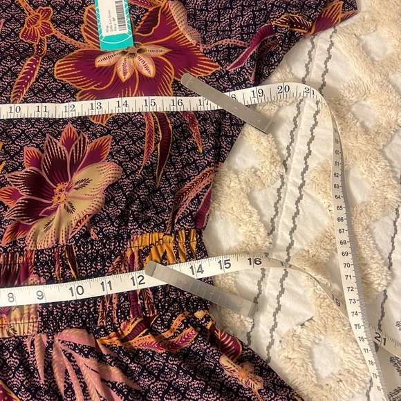 Stretchy Floral/Botanical Print Dress - Picture 15 of 15